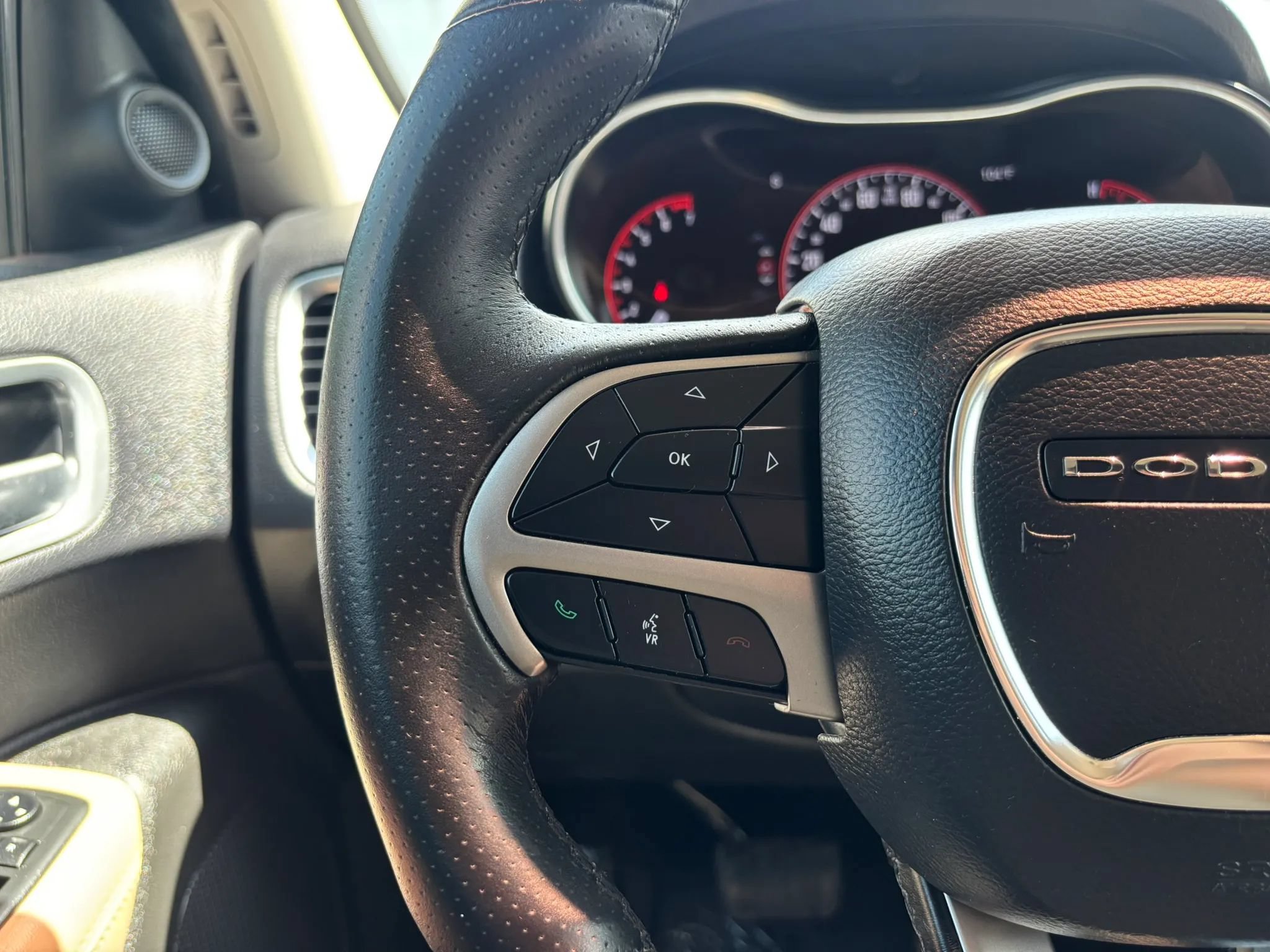 Used 2019 Dodge Durango SXT AWD/4WD image 22
