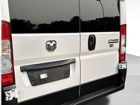 Used 2025 RAM ProMaster 2500 w/ U-Haul Equipment Group FWD image 11