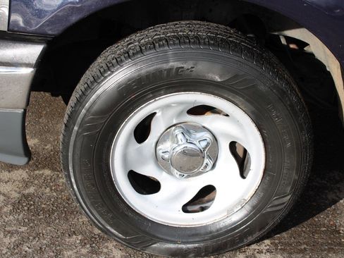 Used 2001 Ford F150 2WD Regular Cab image 15