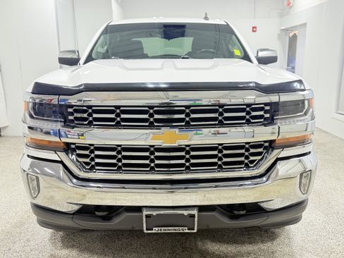 Used 2017 Chevrolet Silverado 1500 LT w/ LT Eassist Package image 2