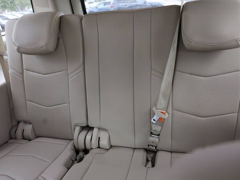 Used 2016 Cadillac Escalade ESV Premium AWD/4WD image 17