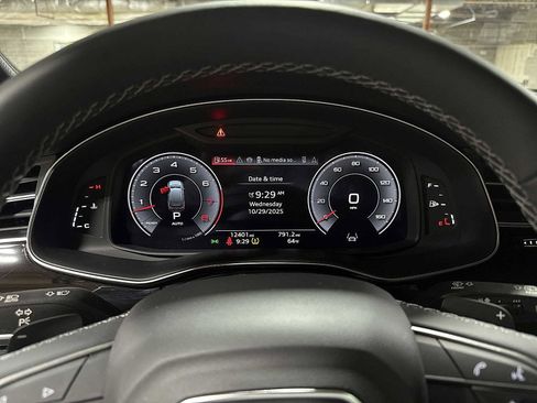 Used 2025 Audi Q7 3.0T Prestige w/ Prestige Package image 36