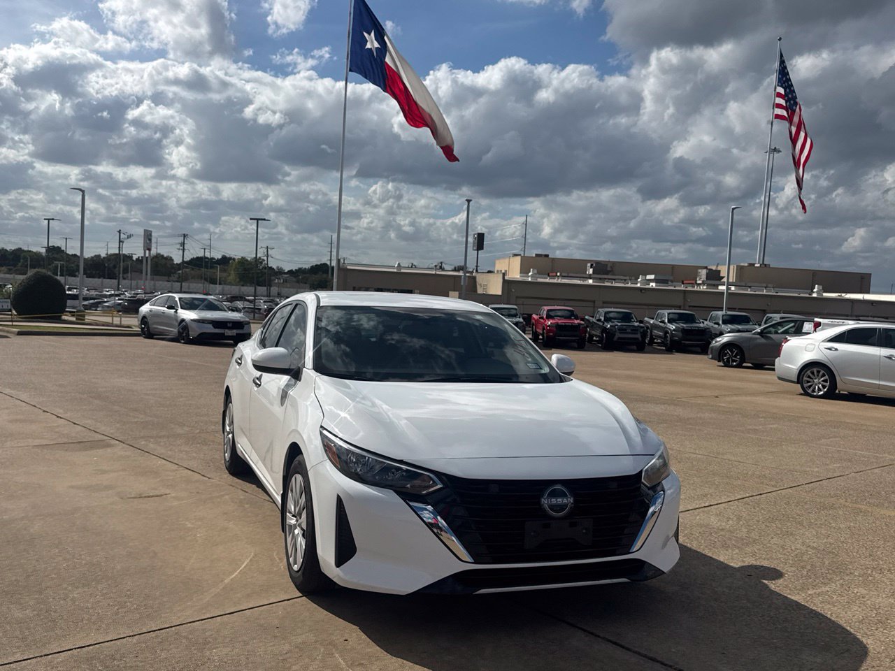 Used 2025 Nissan Sentra S FWD image 3