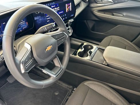 Used 2026 Chevrolet Blazer EV LT image 10