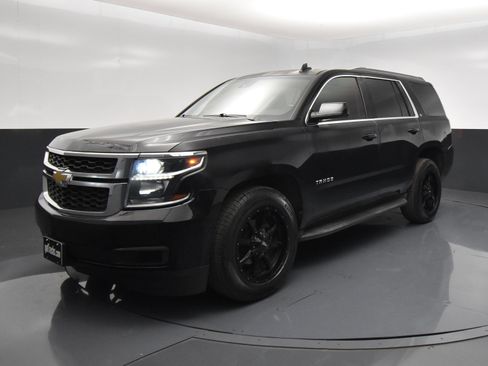 Used 2017 Chevrolet Tahoe LT AWD/4WD image 2
