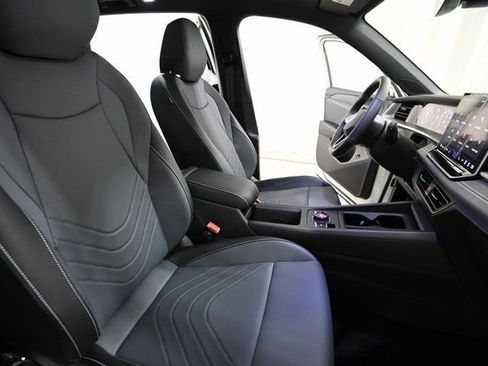 New 2026 Volkswagen Tiguan SE R-Line image 27