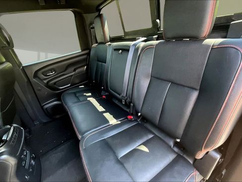 Used 2023 Nissan Titan PRO-4X w/ Pro-4x Convenience Package AWD/4WD image 23