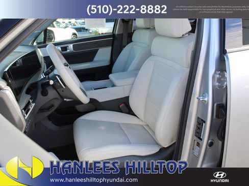 Used 2025 Hyundai Santa Fe Limited image 13