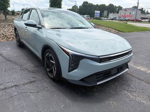 Used 2026 Kia K4 EX FWD image 3