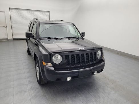 Used 2017 Jeep Patriot Sport w/ Power Value Group image 14