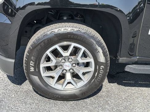 Used 2018 GMC Canyon All Terrain w/ Trailering Package AWD/4WD image 12