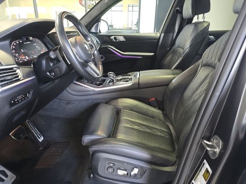 Used 2022 BMW X7 M50i w/ Dynamic Handling Package AWD/4WD image 3