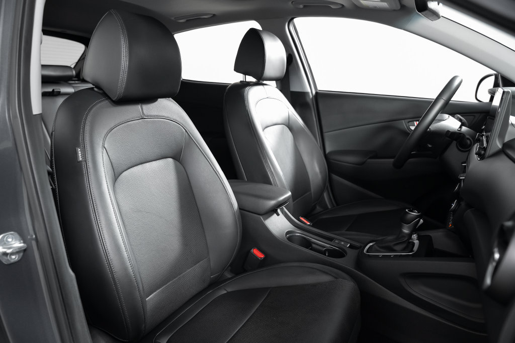 Certified 2023 Hyundai Kona Limited w/ Cargo Package FWD image 24