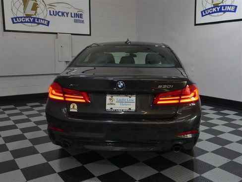 Used 2018 BMW 530i xDrive image 8