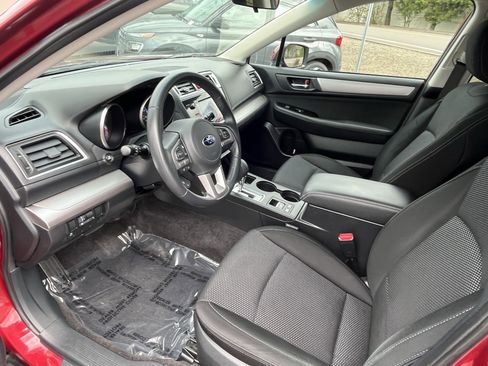 Used 2015 Subaru Outback 2.5i Premium AWD/4WD image 9