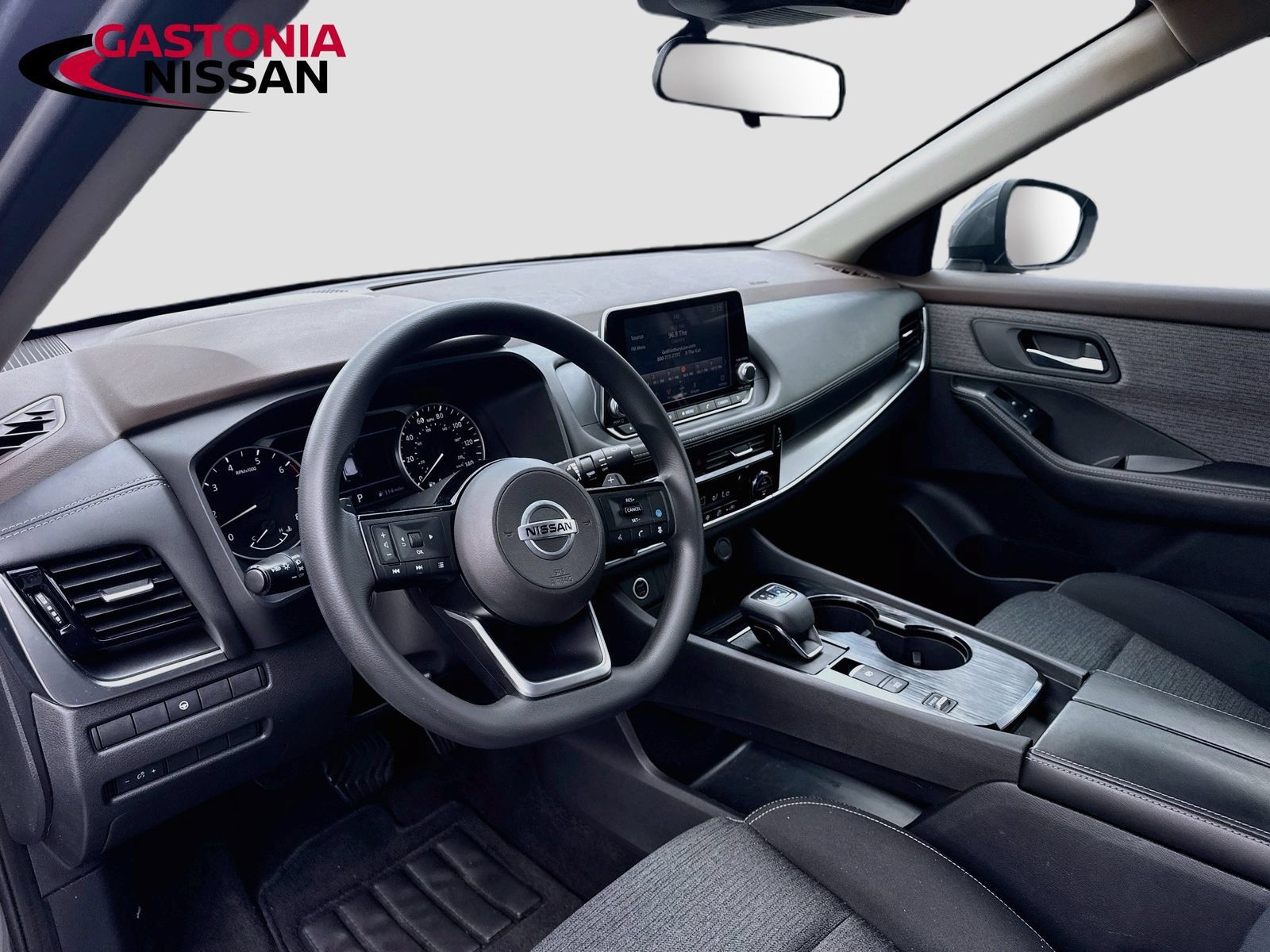 Used 2021 Nissan Rogue SV FWD image 11