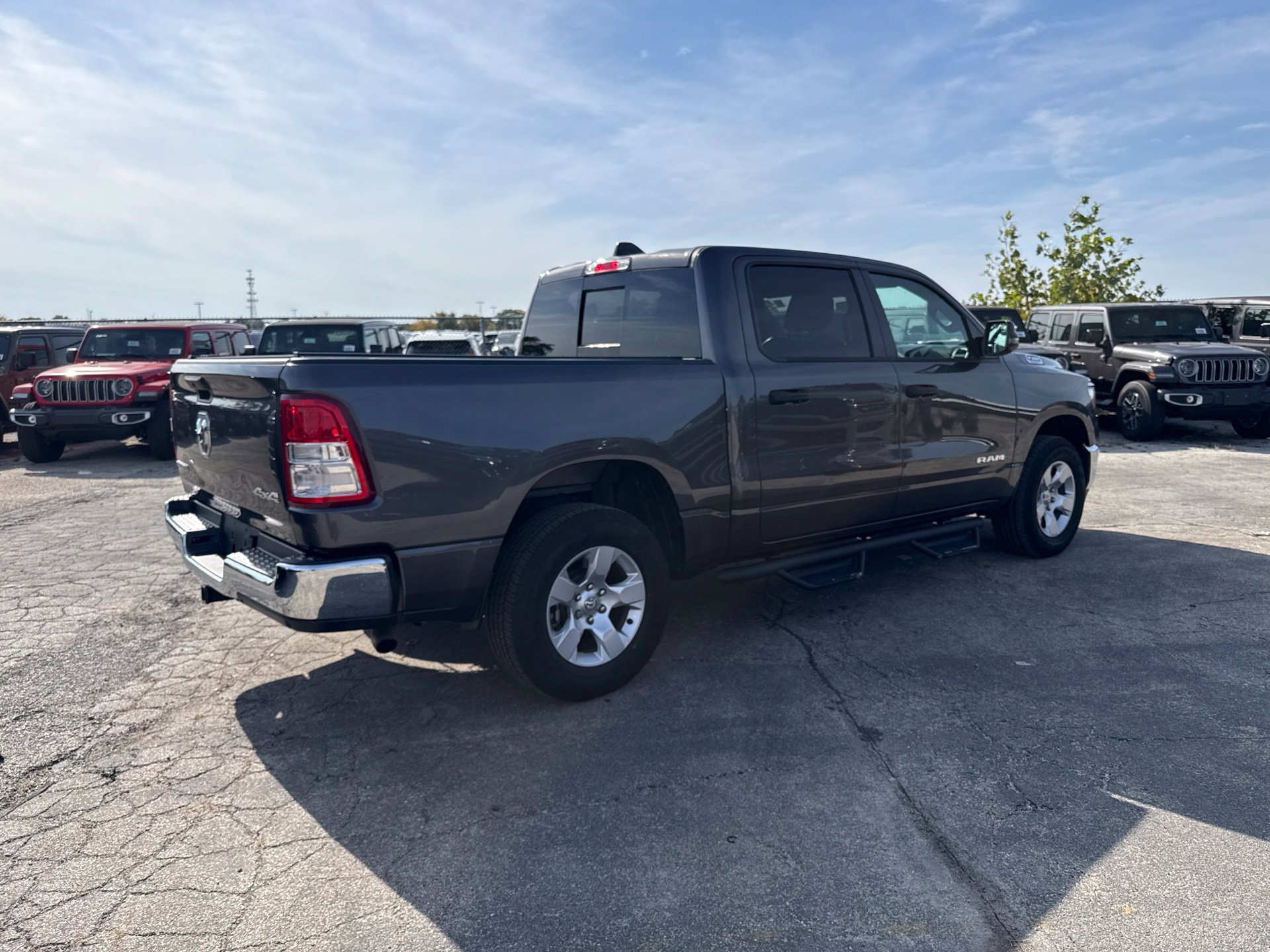 Used 2023 RAM 1500 Big Horn AWD/4WD image 6