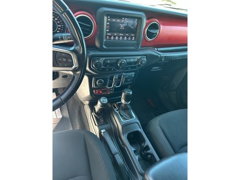 Used 2021 Jeep Wrangler Unlimited Rubicon image 15