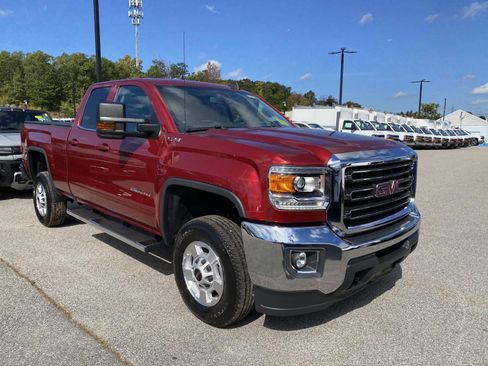 Used 2018 GMC Sierra 2500 SLE w/ HD SLE Preferred Plus Package image 8