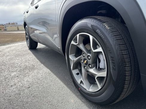New 2026 Chevrolet Trax LT w/ Driver Confidence Package FWD image 8