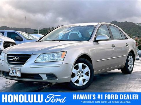 Used 2010 Hyundai Sonata GLS FWD image 1