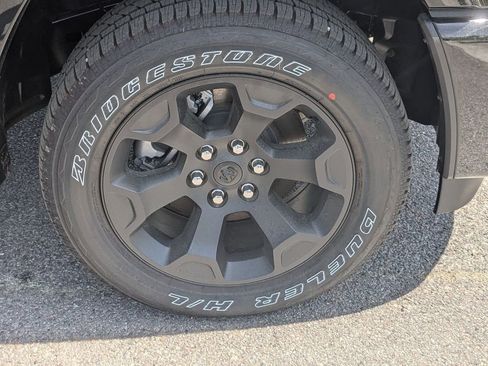 New 2026 RAM 1500 Big Horn AWD/4WD image 17
