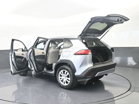 Used 2025 Toyota Corolla Cross L FWD image 71