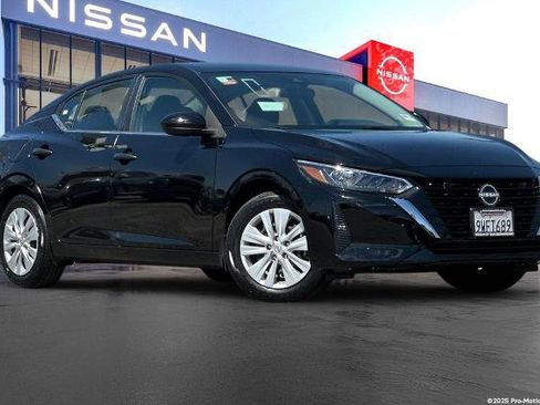 Certified 2025 Nissan Sentra S FWD image 1