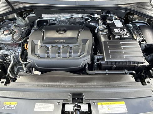 Used 2023 Volkswagen Tiguan SE FWD image 12