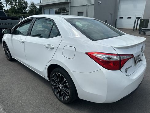 Used 2015 Toyota Corolla S FWD image 5