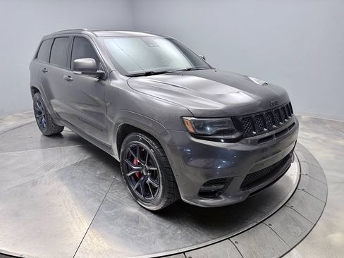 Used 2019 Jeep Grand Cherokee SRT AWD/4WD image 3