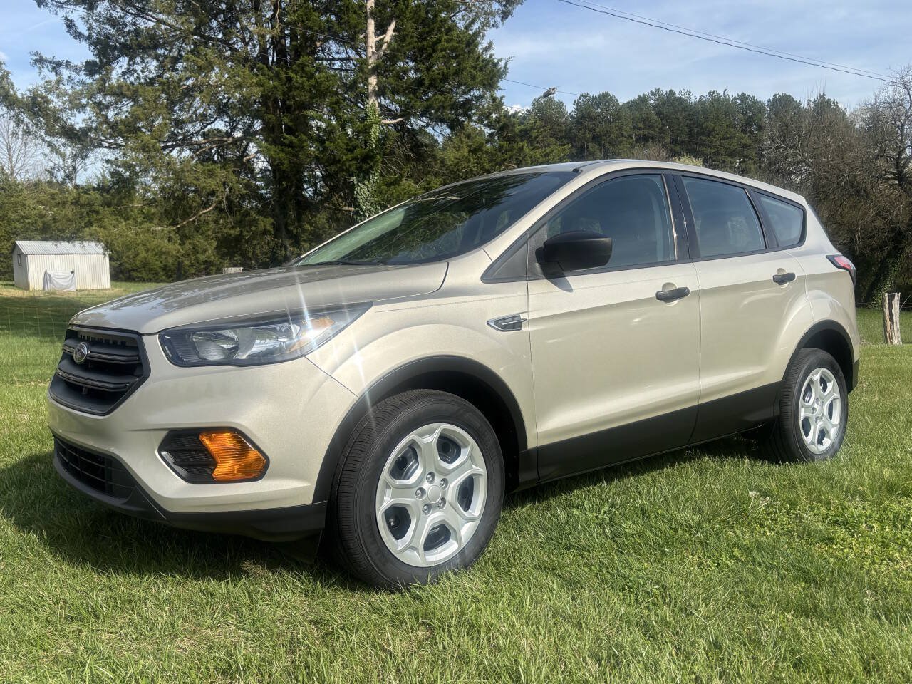 Used 2018 Ford Escape S FWD image 1