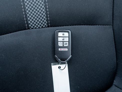 Used 2020 Honda Civic Sport image 31