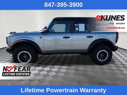 Used 2023 Ford Bronco Badlands w/ Sasquatch Package image 4