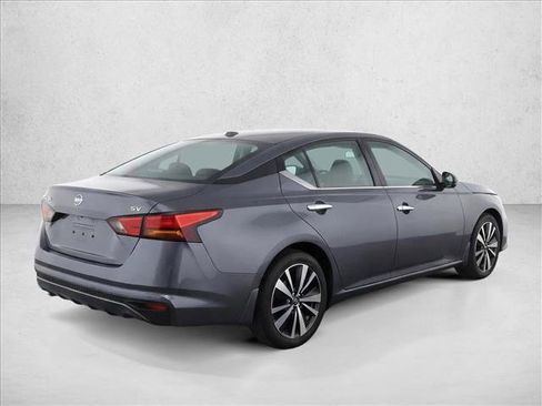 Used 2021 Nissan Altima 2.5 SV FWD image 7