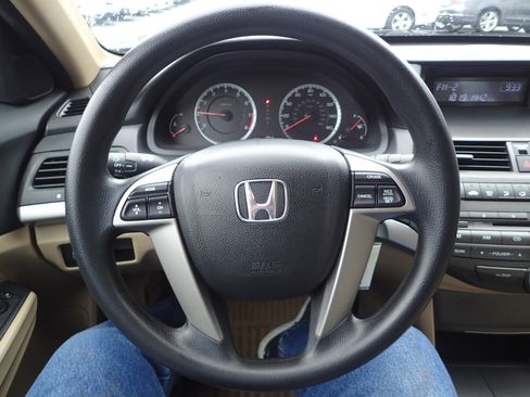 Used 2011 Honda Accord LX-P image 14