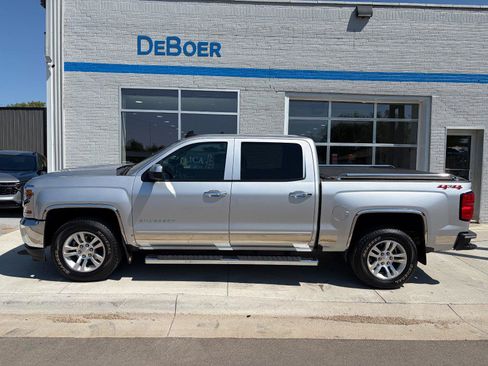 Used 2018 Chevrolet Silverado 1500 LT w/ All Star Edition AWD/4WD image 2