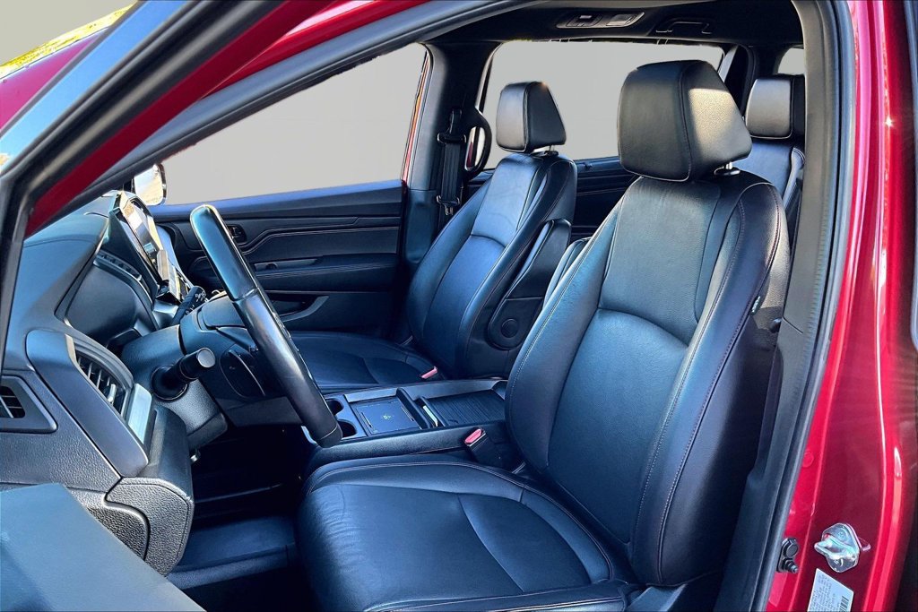 Used 2025 Honda Odyssey Sport-L image 17