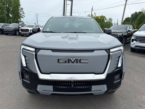 Used 2025 GMC Sierra EV Denali AWD/4WD image 8