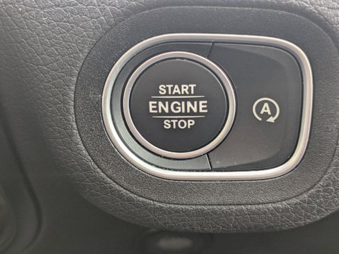 Used 2024 Mercedes-Benz GLS 450 4MATIC image 29