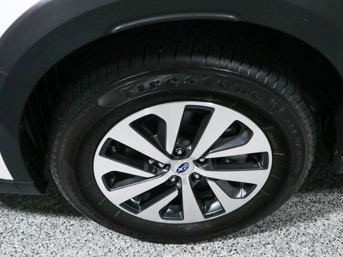 Used 2023 Subaru Outback Premium AWD/4WD image 11