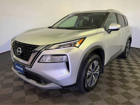 Used 2023 Nissan Rogue SV w/ SV Premium B Package AWD/4WD image 3
