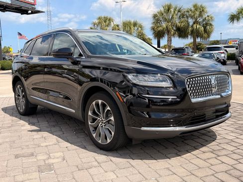 Used 2023 Lincoln Nautilus Reserve w/ Equipment Group 201A AWD/4WD image 6