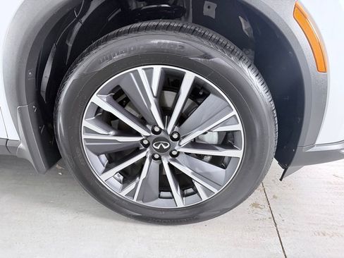 Certified 2026 INFINITI QX60 Luxe w/ Cargo Package FWD image 4