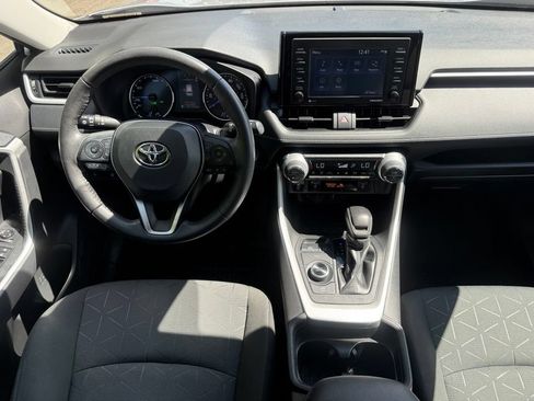 Used 2021 Toyota RAV4 XLE w/ Convenience Package AWD/4WD image 20