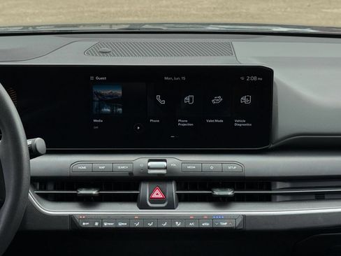 Used 2025 Kia K4 FWD image 17