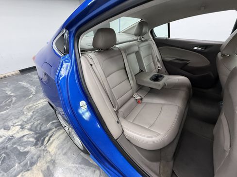 Used 2016 Chevrolet Cruze Premier FWD image 17
