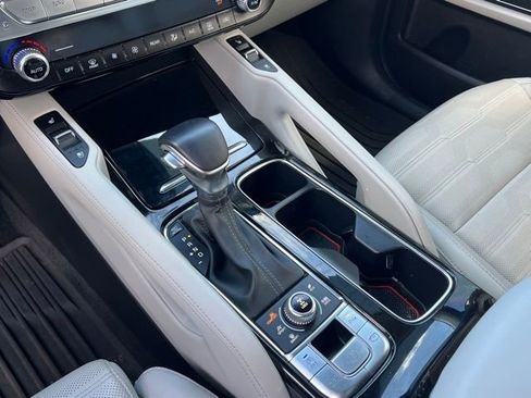 Used 2023 Kia Telluride SX Prestige image 16