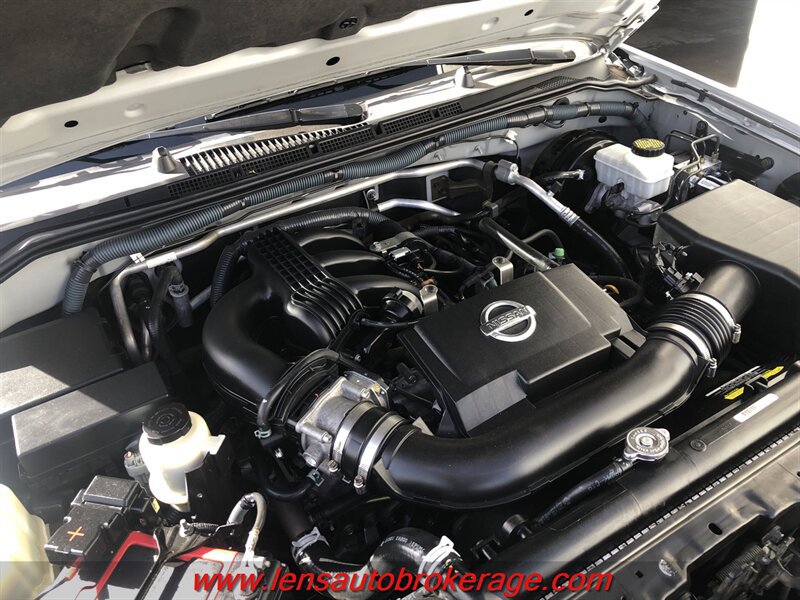 Used 2010 Nissan Xterra S AWD/4WD image 24