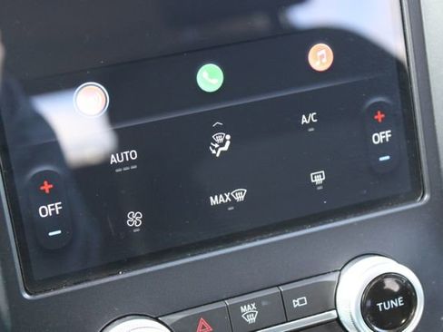 Used 2023 Ford Edge SE w/ Black Appearance Package image 22